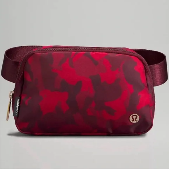 🍋 LULULEMON Lunar New Year Rabbit Everywhere Belt Bag 1L RARE FIND LAST CHANCE - Picture 12 of 12